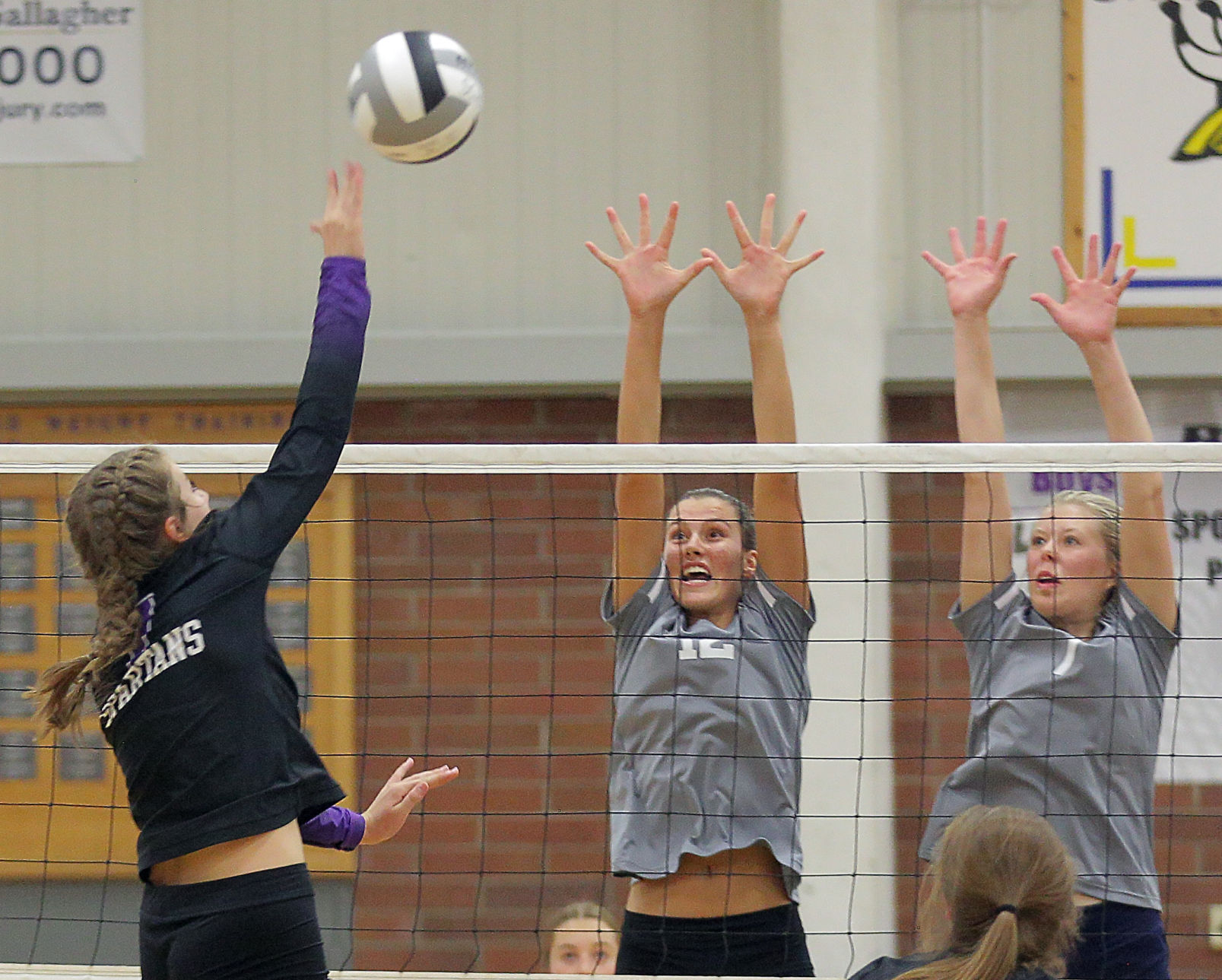 Truckee at Spring Creek Volleyball 74.jpg
